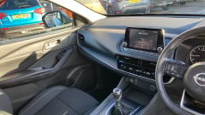 Nissan Qashqai 1.3 DiG-T MH Acenta Premium 5dr Petrol Hatchback